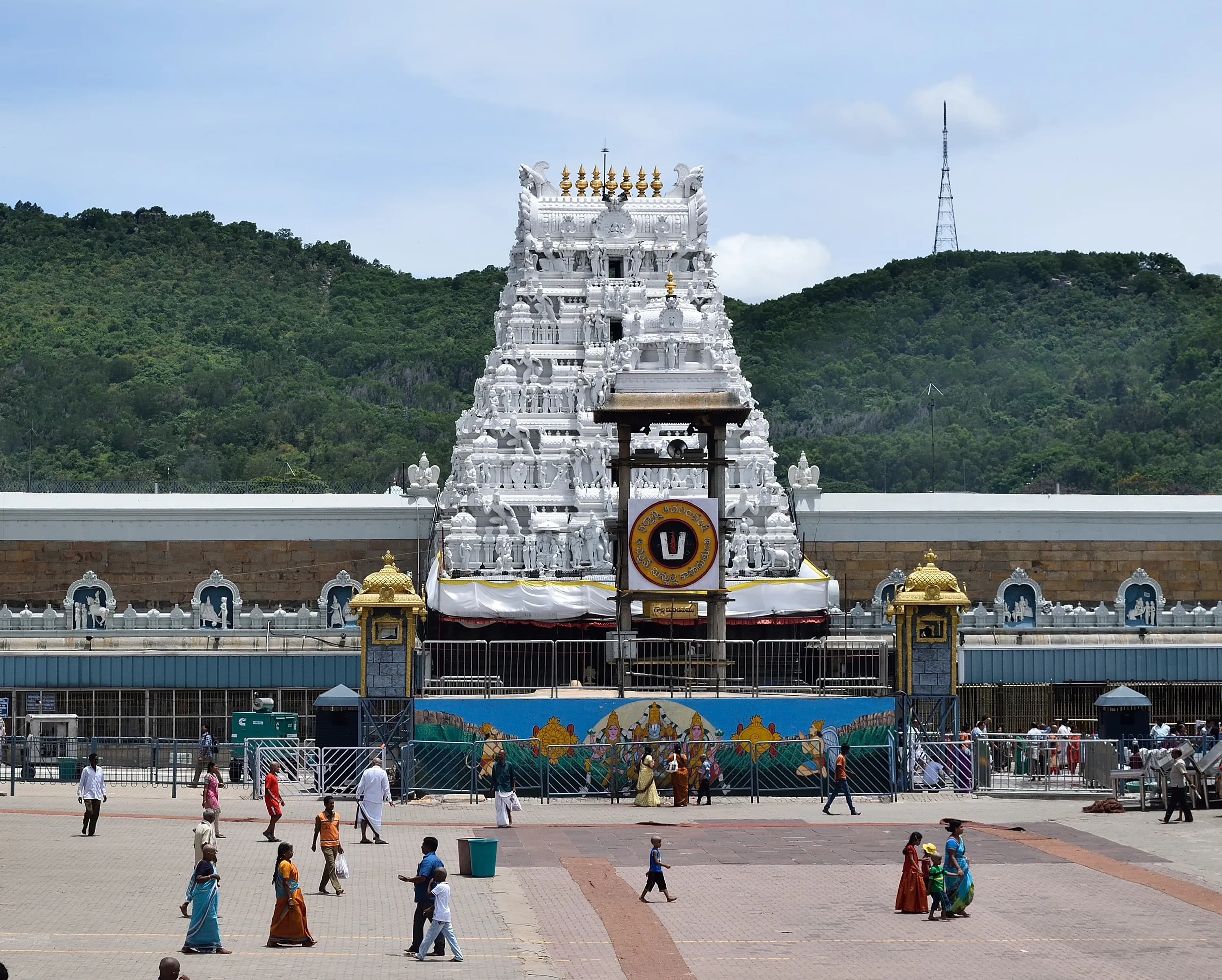 Volunteer at Tirumala Venkateswara Temple Tirupati