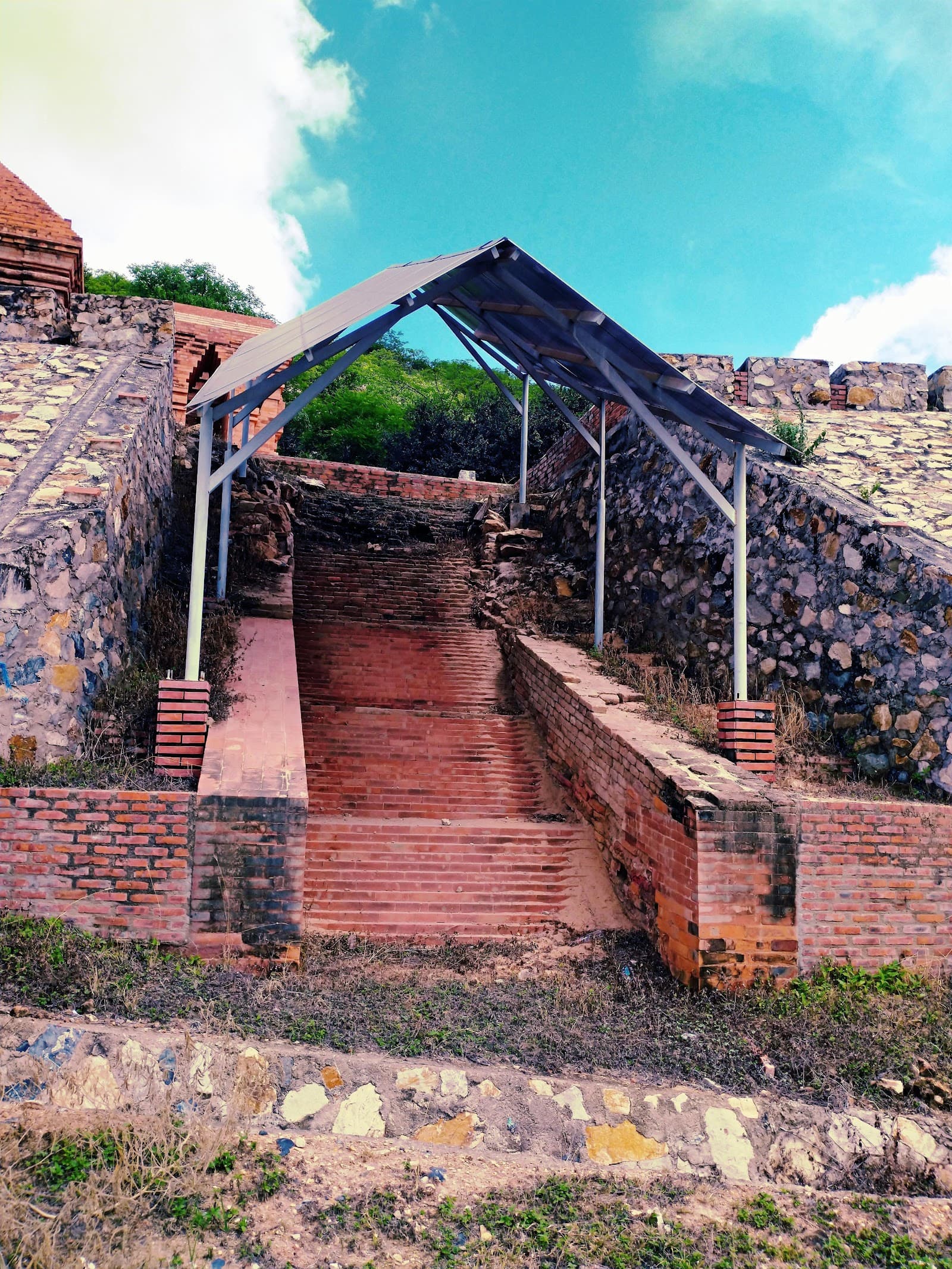 Volunteer at Po Dam Towers Binh Thuan Vietnam