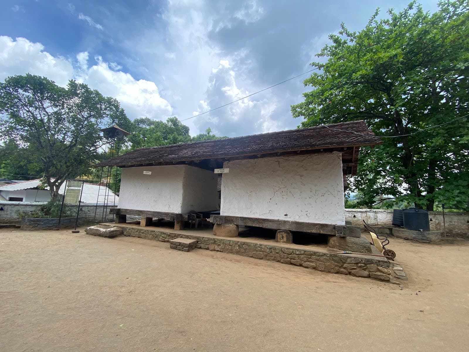 Embekka Devalaya Kandy Sri Lanka monument in handessa, Udunuwara, Kandy (20480), Central Province, Sri Lanka, Central Province - Kandyan architecture style, Dravida architecture style, Indian Wood Carving architecture style, Indian Hindu architecture style (Chola Period) - thumbnail