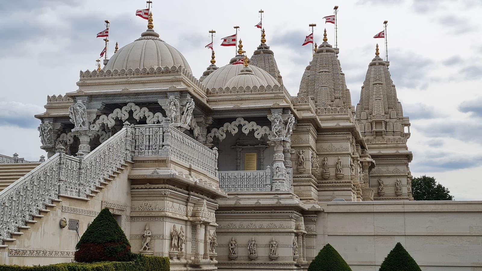 BAPS Shri Swaminarayan Mandir London temple in Pramukh Swami Road, (NW10 8HW), Greater London, England, United Kingdom, England - Nagara architecture style, Maru-Gurjara architecture style, Gujarati Haveli architecture style, Indo-British architecture style (Bengal Renaissance Period) - thumbnail