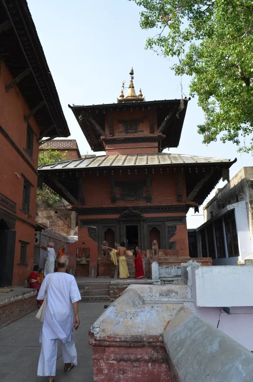 The Nepali Mandir, located on P.R. Hill in Kohima, Nagaland, stands as a significant Hindu temple dedicated to various deities, embodying a continuous tradition of Indian civilization that spans mille...