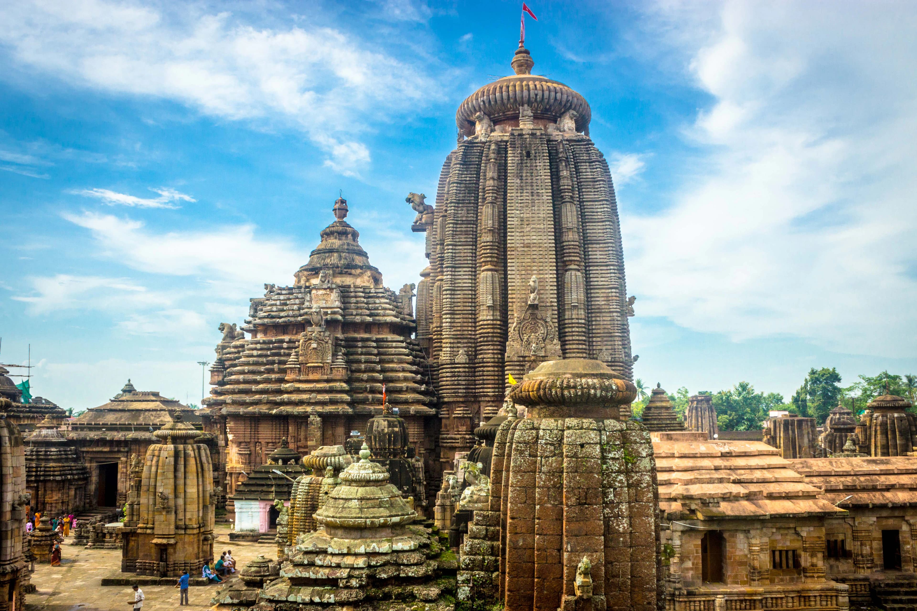 Preserve Lingaraj Temple Bhubaneswar Heritage Site - Image 2