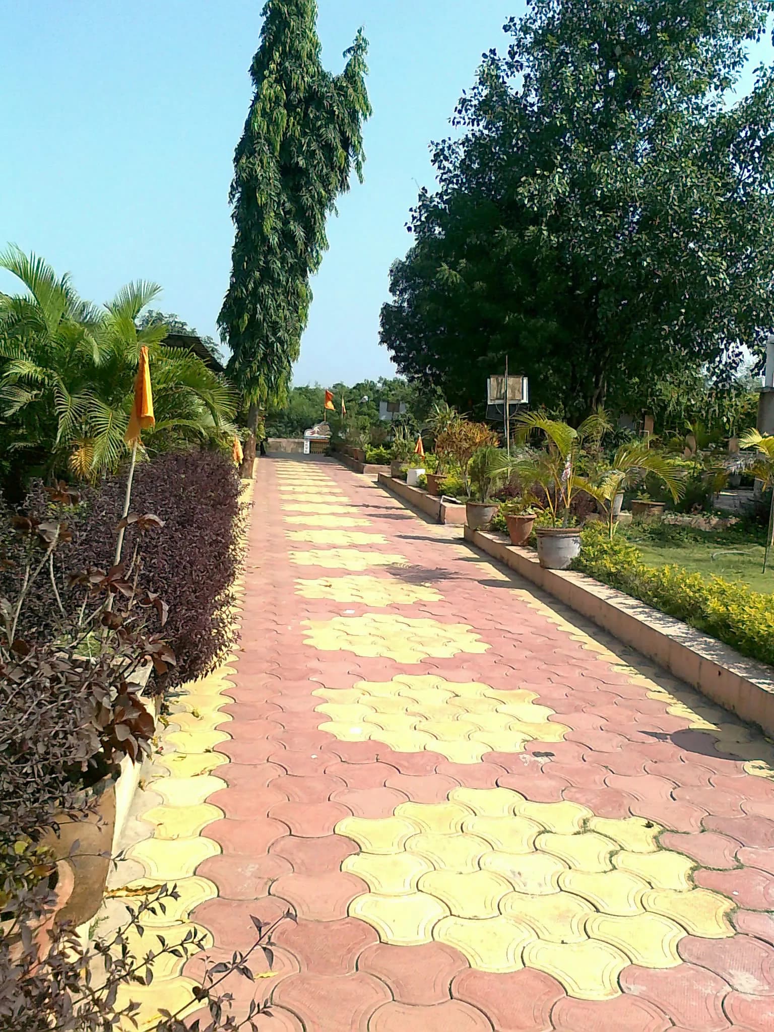 Shri Krishna Mandir Ludhiana temple in Model Town Road, Model Town, Ludhiana (141002), Patiala Division, Punjab, India, Punjab - Nagara architecture style, Rajput architecture style, Indo-Mughal architecture style, Himachali architecture style (Sikh Period) - thumbnail