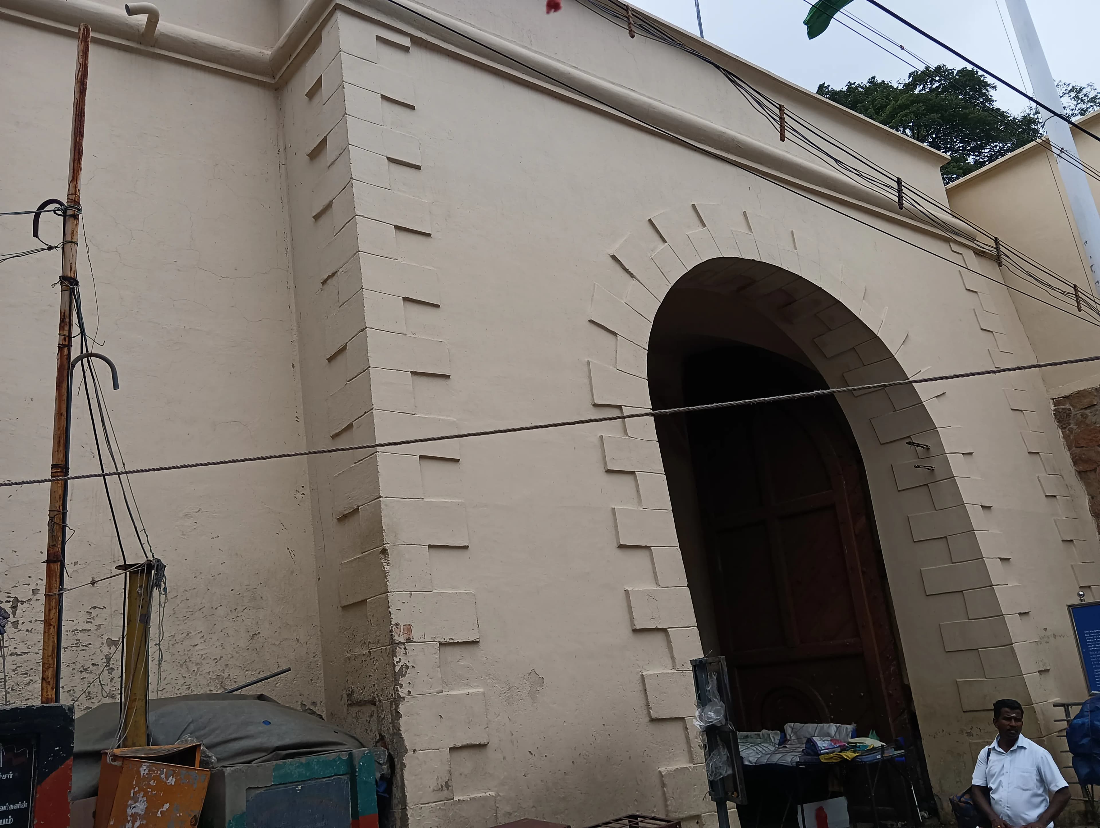 Tiruchirapalli Fort Tiruchirapalli fort in North Andar Street, Tiruchirappalli (620002), Tamil Nadu, India, Tamil Nadu - Nayaka architecture style, Dravidian architecture style, Vijayanagara architecture style, Rock-Cut architecture style (Nayaka Period) - thumbnail