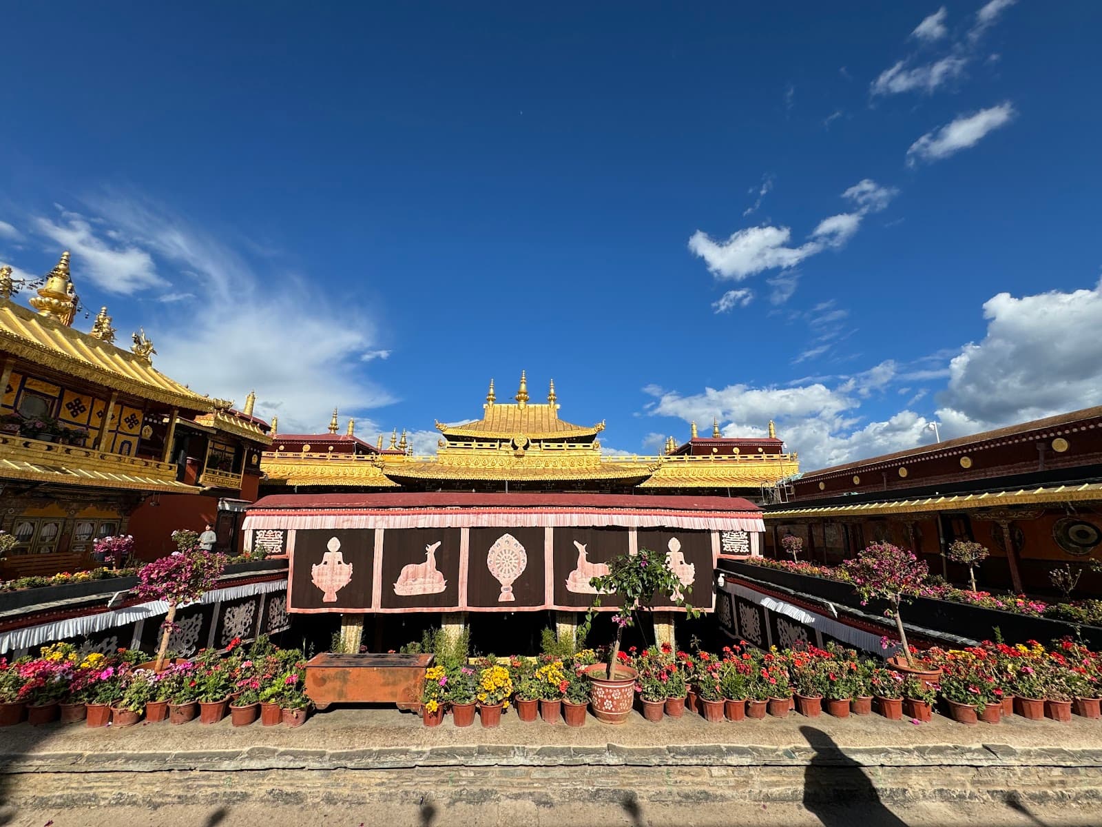 Jokhang Temple Lhasa Tibet monument in Lhasa, Lhasa (850000), Tibet, China, Tibet - Indo-Tibetan architecture style, Pala architecture style, Gupta architecture style, Vihara architecture style (Gupta Period) - thumbnail